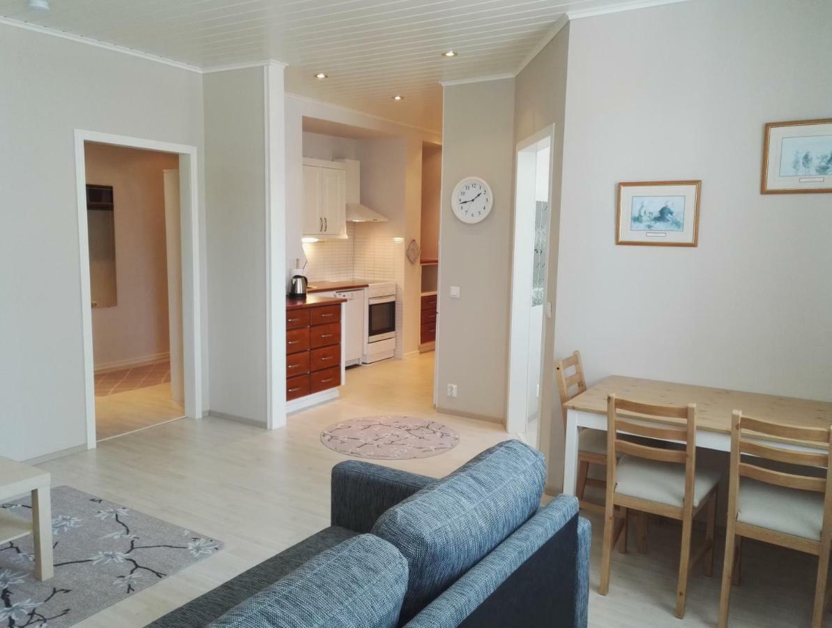 Anna Apartment Pori Esterno foto